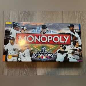 NEW SEALED MONOPOLY YANKEES WORLD SERIES
